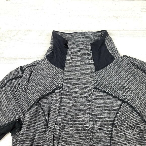 Lululemon Base Runner 1/2 Zip Pullover  Jacket Heathered Grey Black Size 6 - Picture 6 of 12